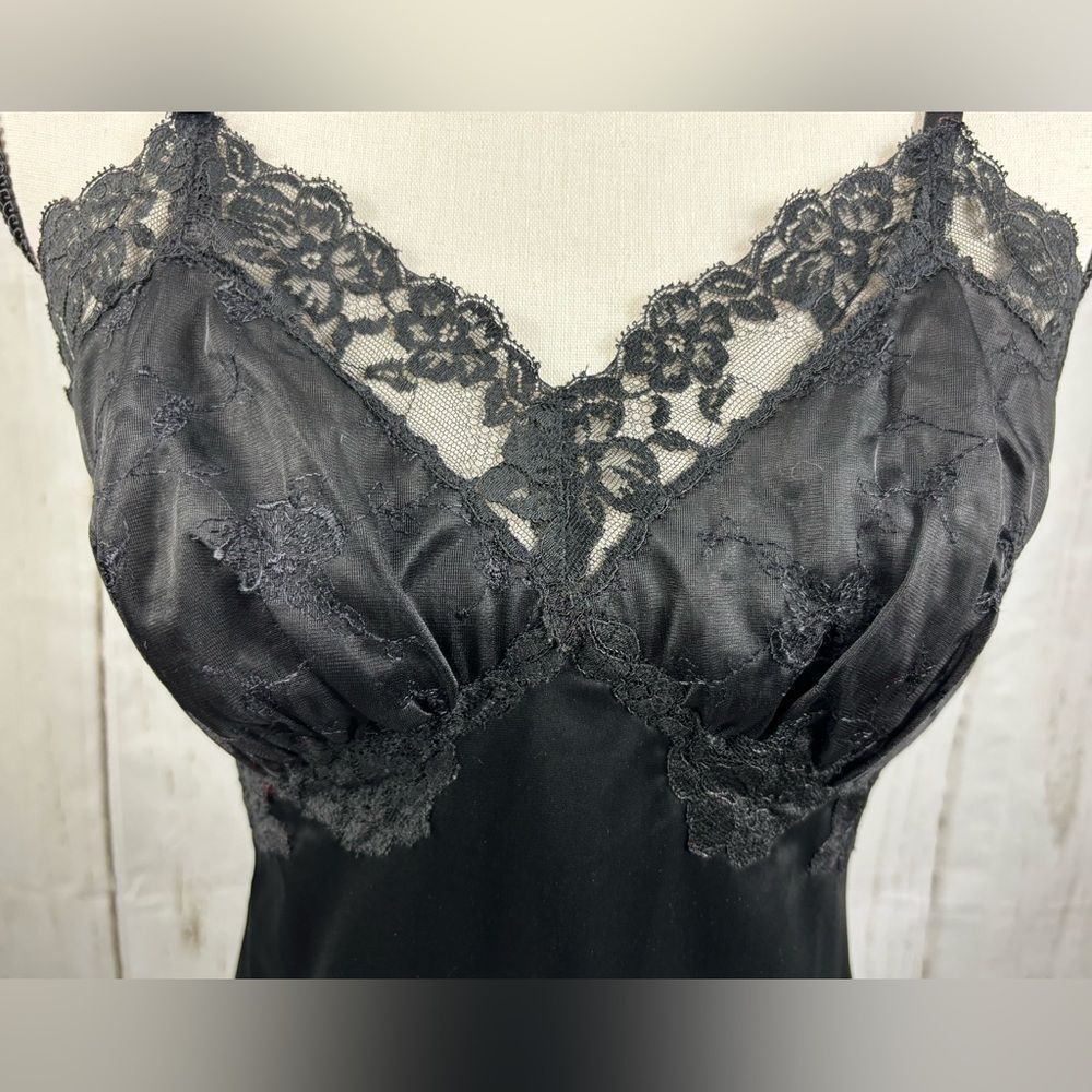 Vintage Vanity Fair Satin Lace Nightgown Slip Dress Black Size 36 - Picture 3 of 11